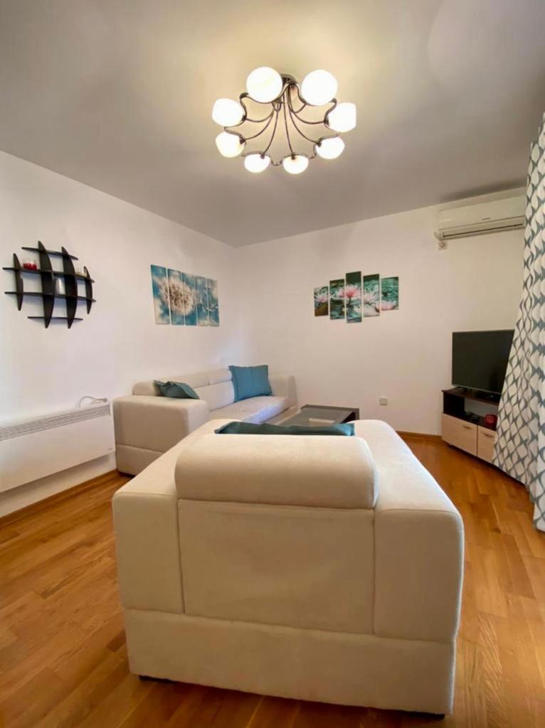 Apartment Liza Petrovac na moru Exterior foto